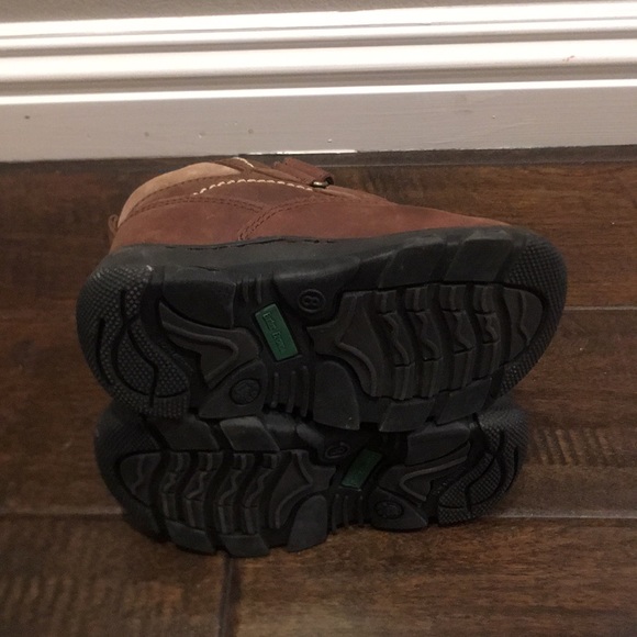 ❤️NEW!!!❤️ CLASSIC Toddler Buster Brown Boots. - Picture 6 of 7